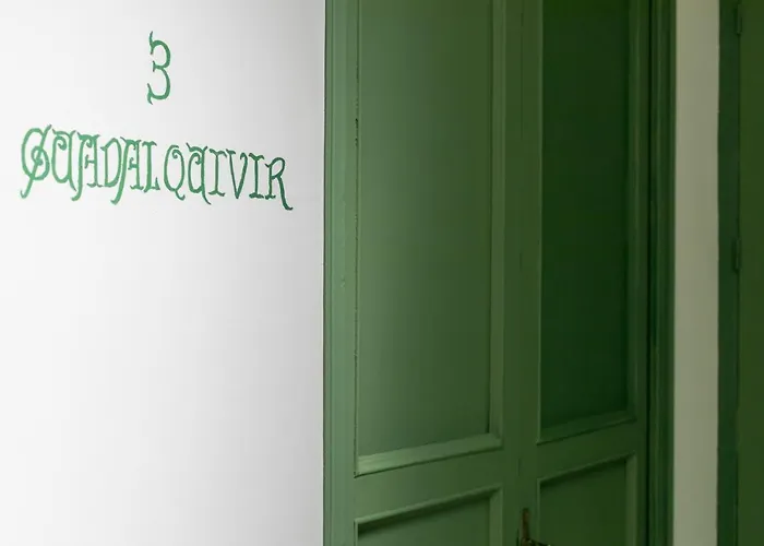 Casa Temprado מלון דירות סביליה