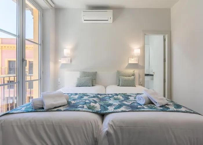 Casa Temprado 4* סביליה